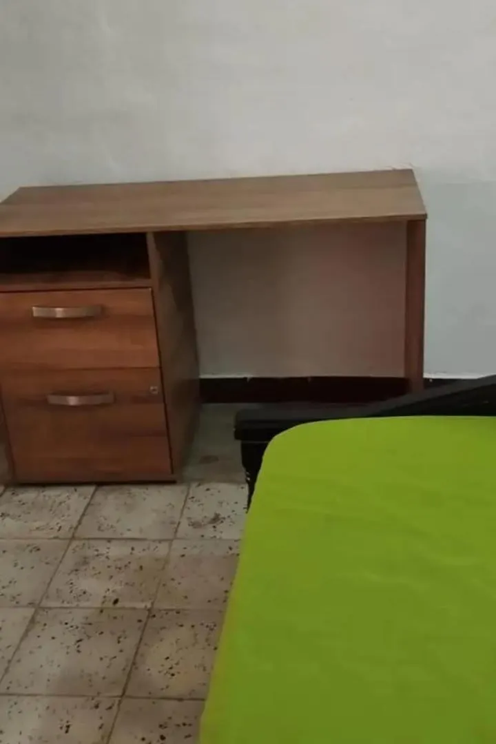 Arriendo Por 1 Ano Completo Fijo Habitacion A Persona Sola En El Barrio El Salvador Apartment Medellin 0*,  Colombia